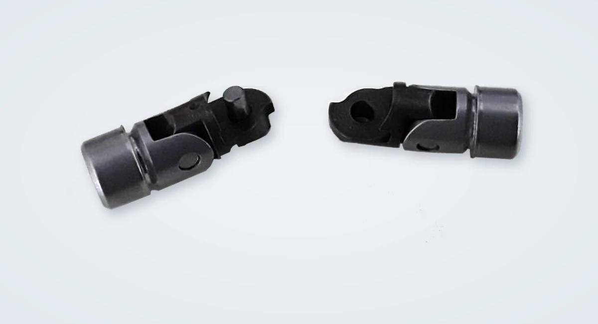 Raccord articulé cardan, ouvert