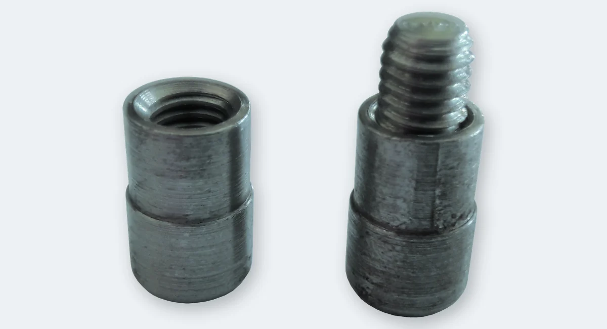 Conector roscado