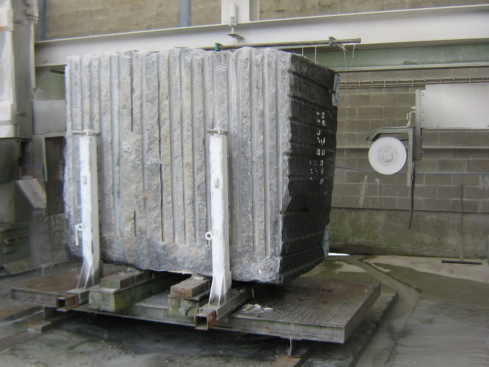Máquina de hilo para bloques